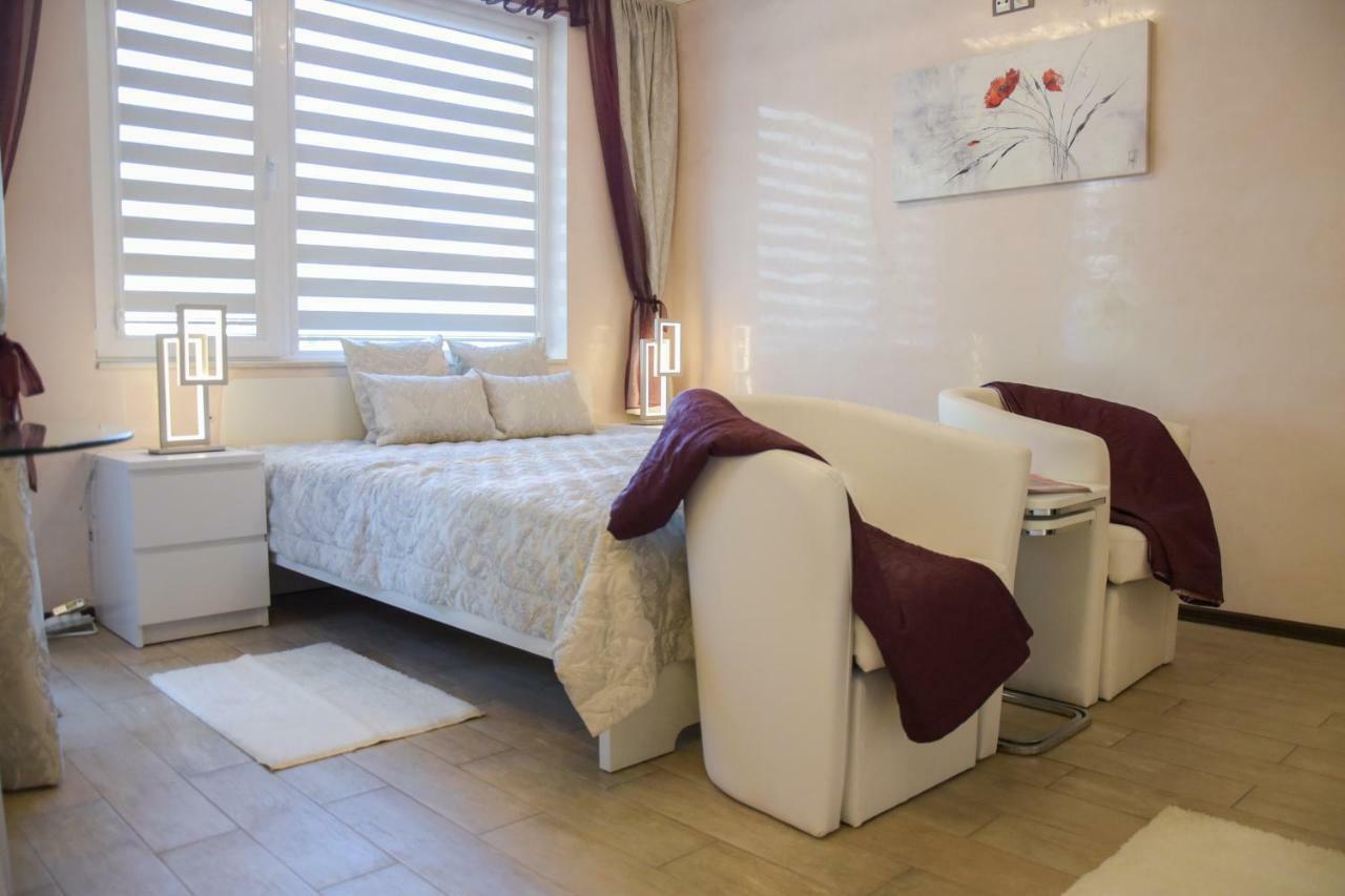 Derelli Deluxe And Derelli Adorable Apartments Sofia Esterno foto