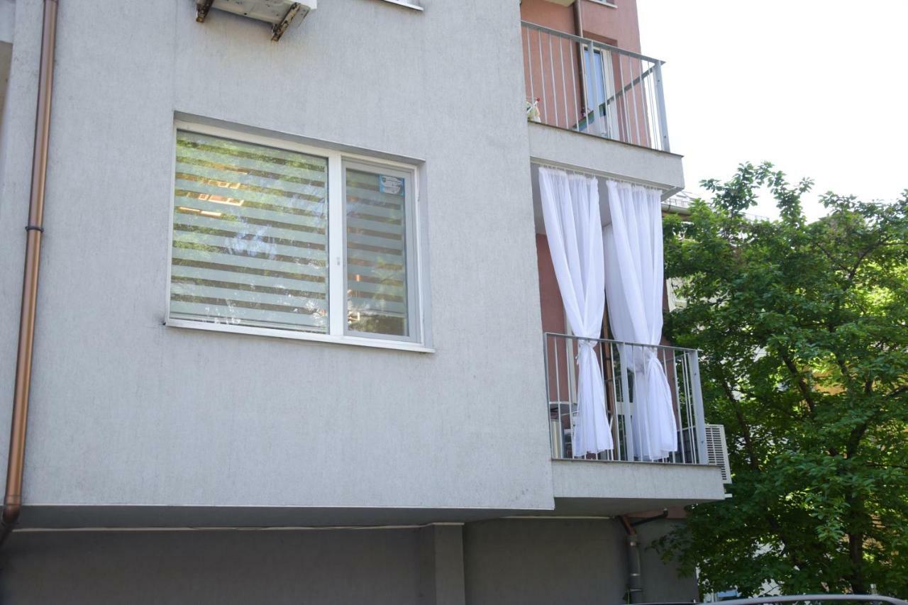 Derelli Deluxe And Derelli Adorable Apartments Sofia Esterno foto